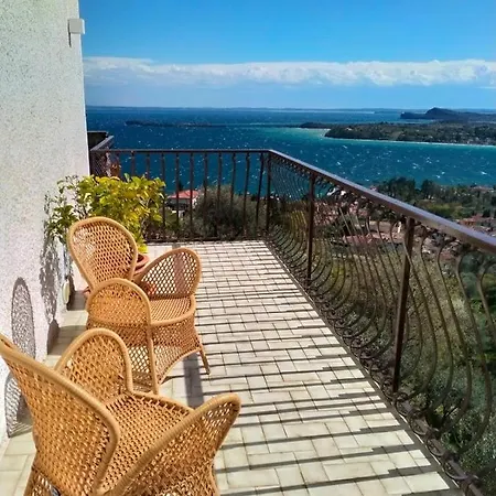 Daire Quercia Gardone Riviera